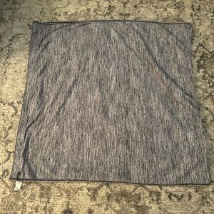 LuLulemon athletica heathered gray vinyasa snap scarf with braided detail